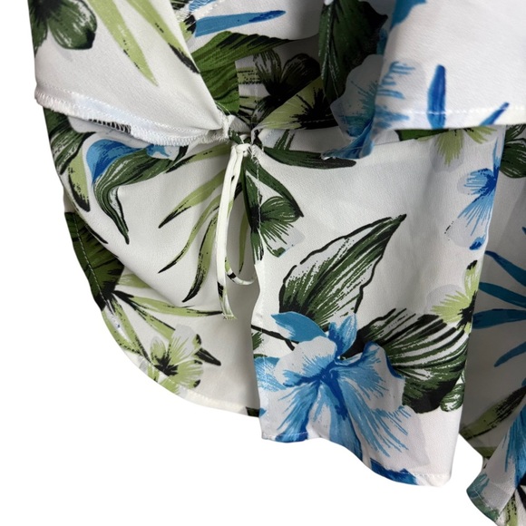 Banana Republic Tropical Floral Print Wrap Top Short Sleeve Size S Casual Ruffle - Picture 7 of 12